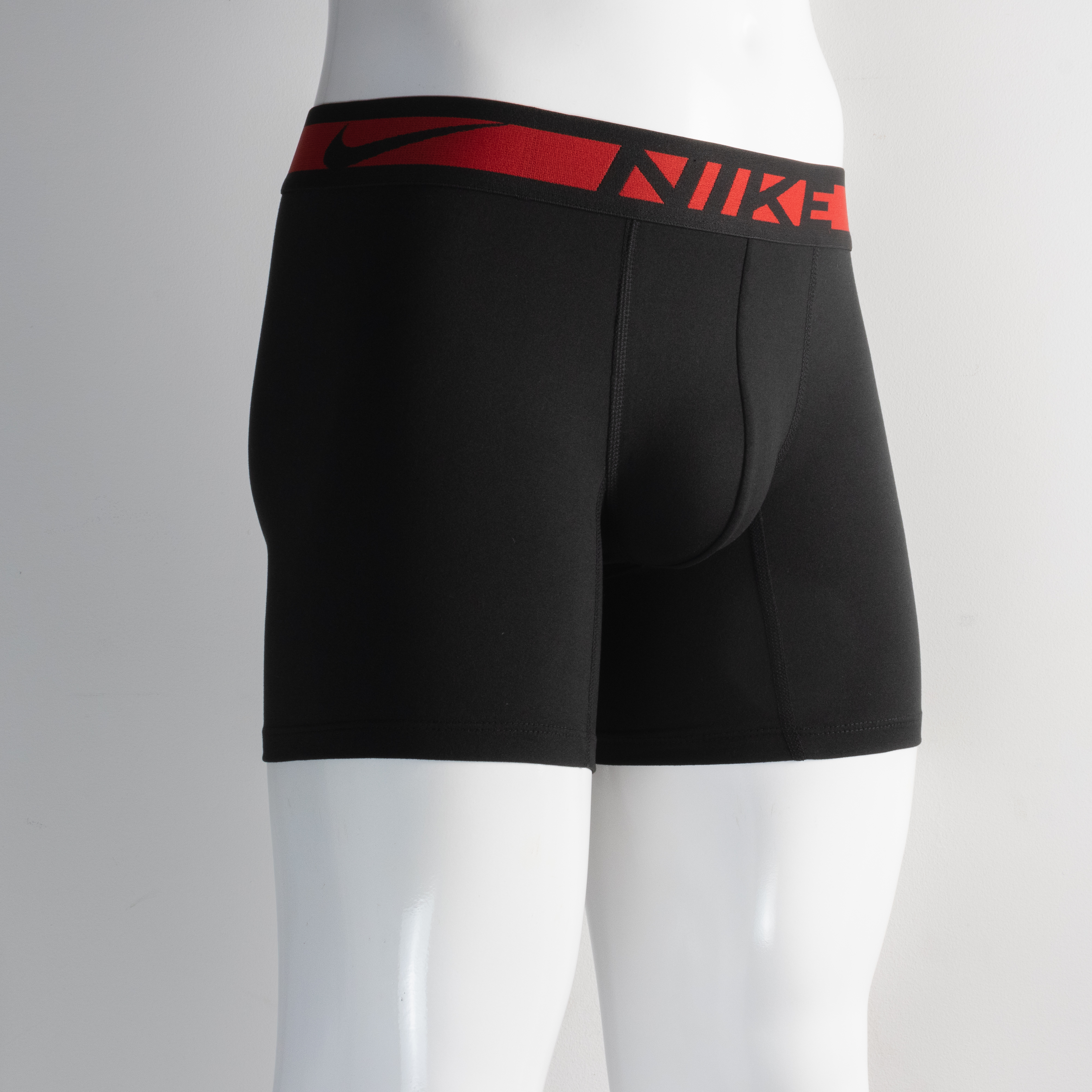 NIKE MICRO REF08